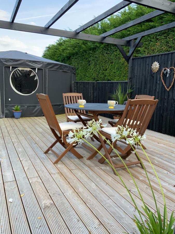 Bramble Lodge Glamping Лаут Екстер'єр фото